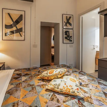 Vicolo Campana - Fontana Di Trevi & Pantheon